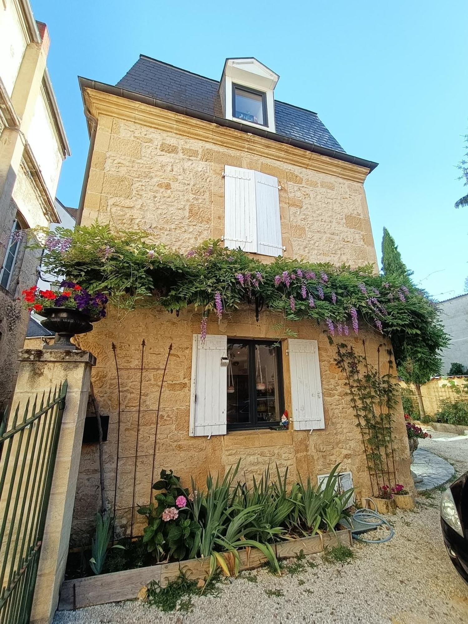 Les Chambres D'Hotes Chez Alisa Et Daniel Sarlat-la-Canéda Exterior foto
